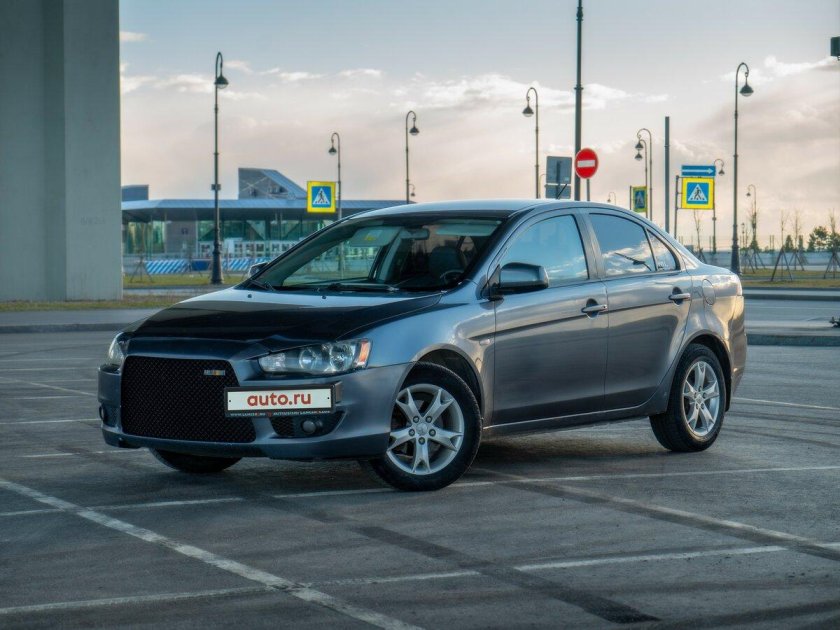 Mitsubishi Lancer 1.8 MT