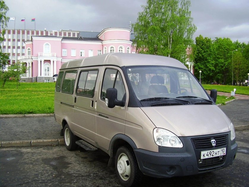 ГАЗ Соболь 3221