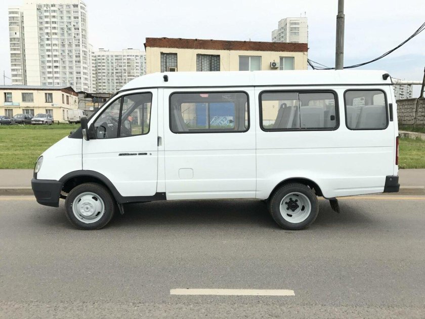 Газель 3221 сбоку