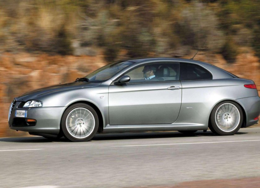 Alfa Romeo gt 2003