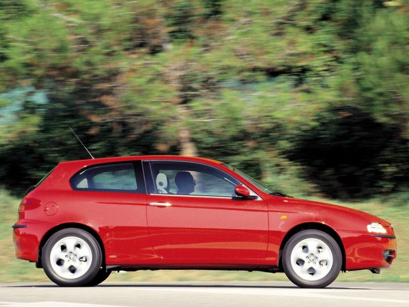 Alfa Romeo 147 2000