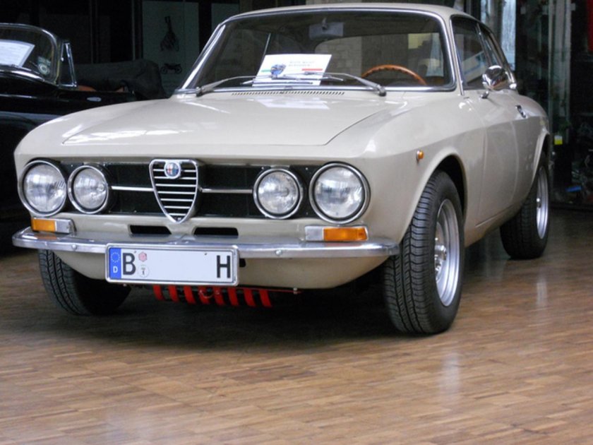 Alfa Romeo gt 1300