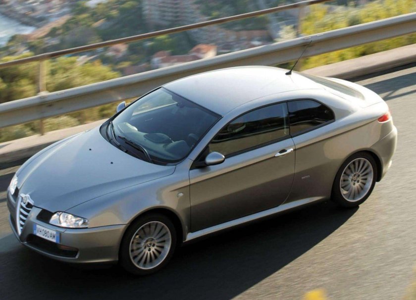 Alfa Romeo gt 2003
