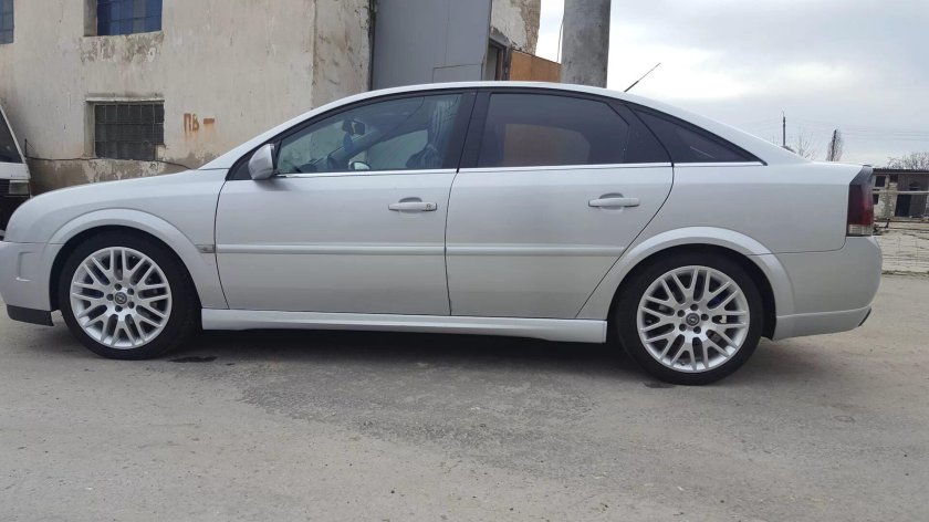 Opel Vectra c r18