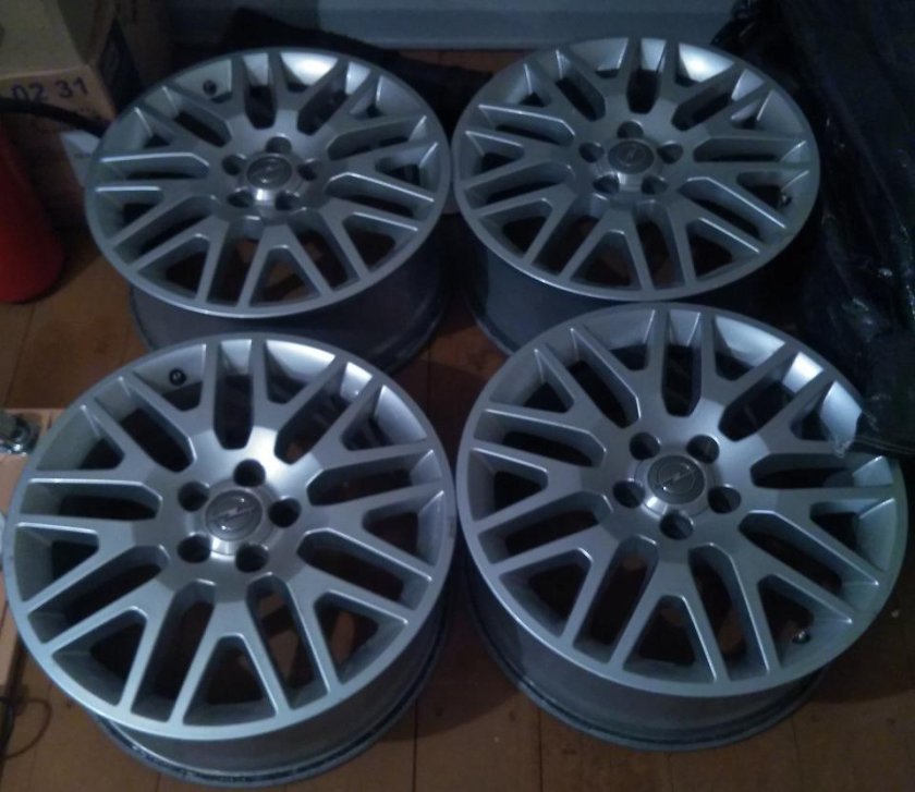 Opel Vectra c на r16 дисках