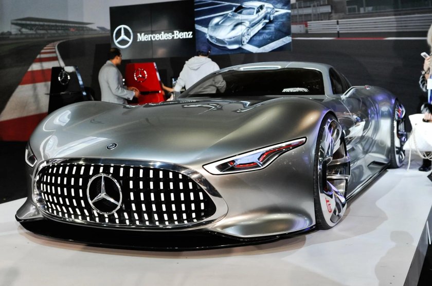 Мерседес Бенц AMG Vision Gran Turismo