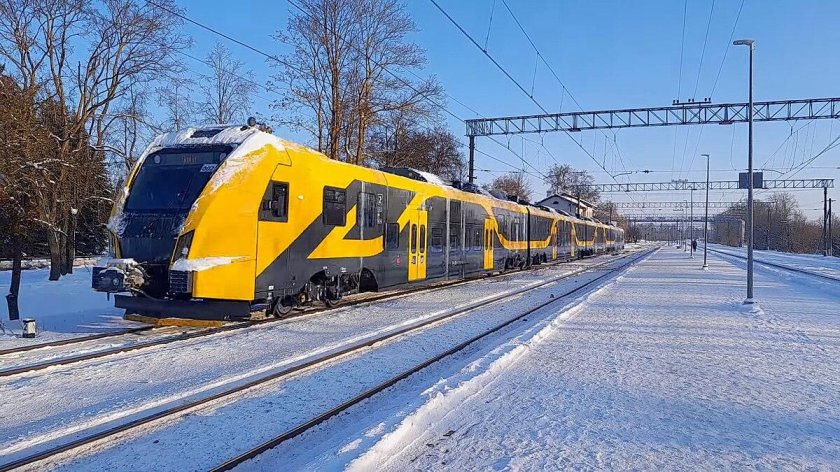 Поезда новые