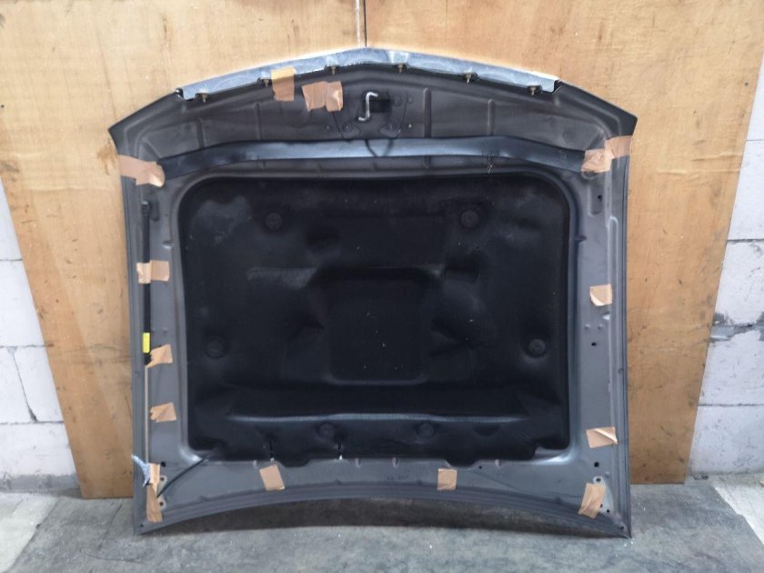 Капот Cadillac CTS 2008 номер детали