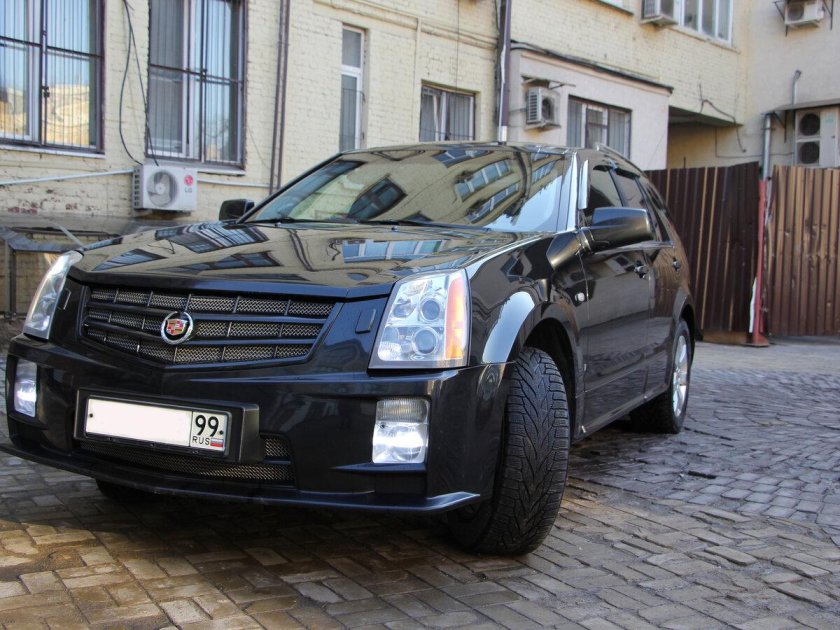 Cadillac SRX 2004