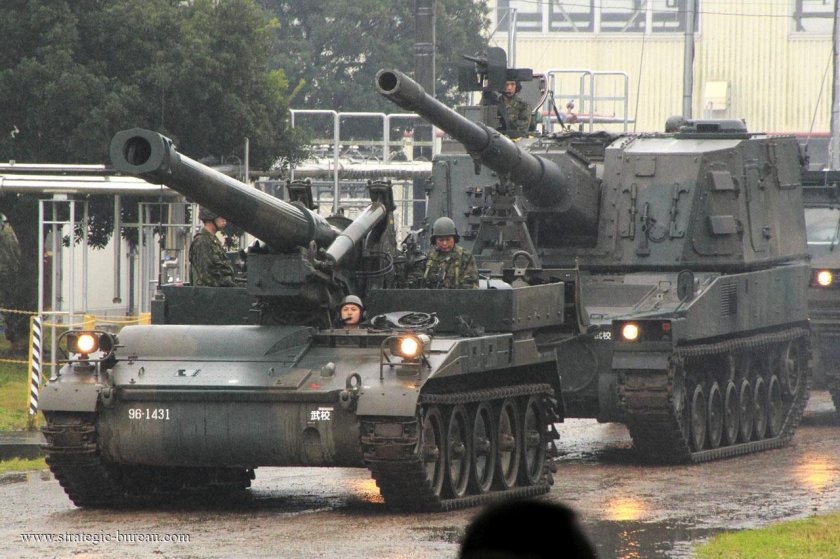 Самоходная гаубица м110а2