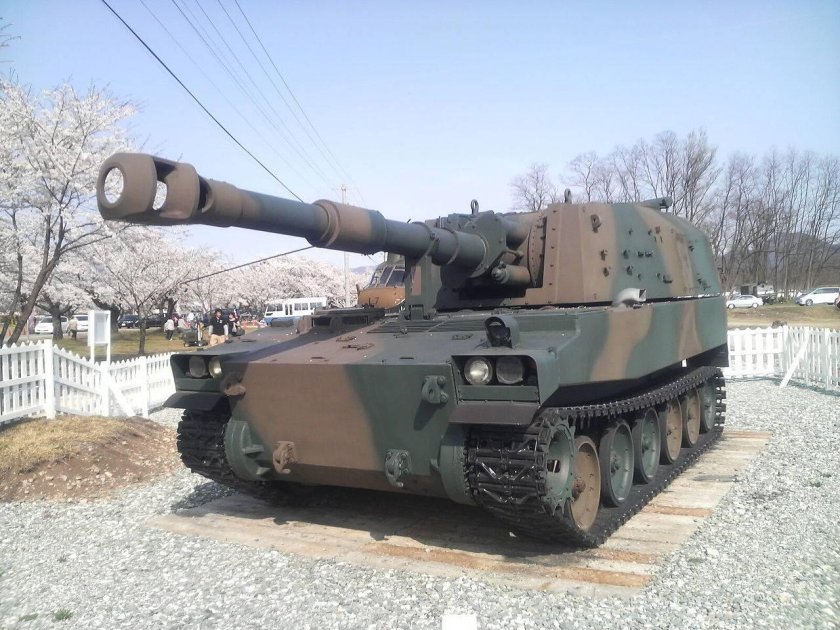 Type 75 155mm self-Propelled Howitzer