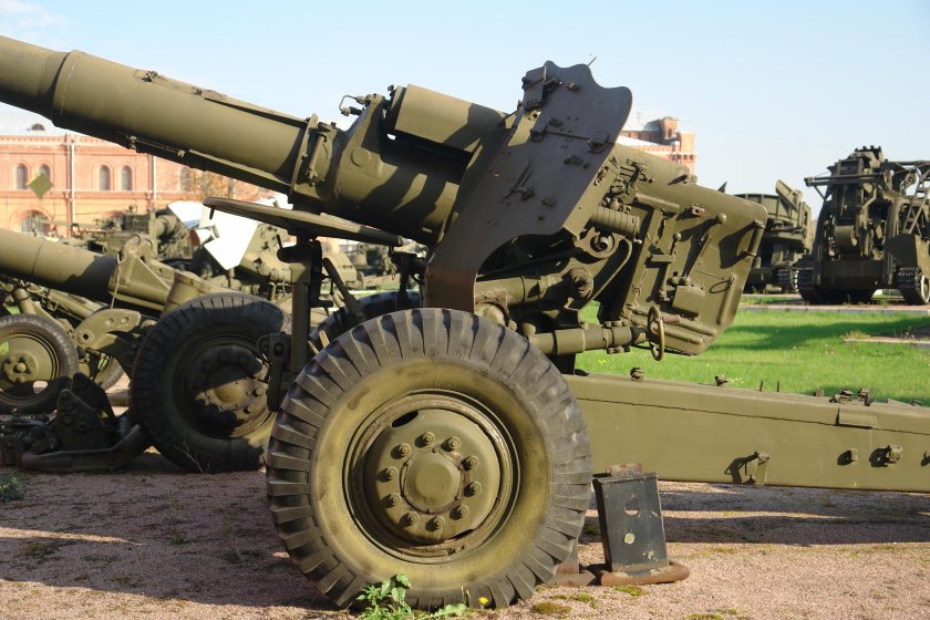 152-Мм пушка-гаубица д-20