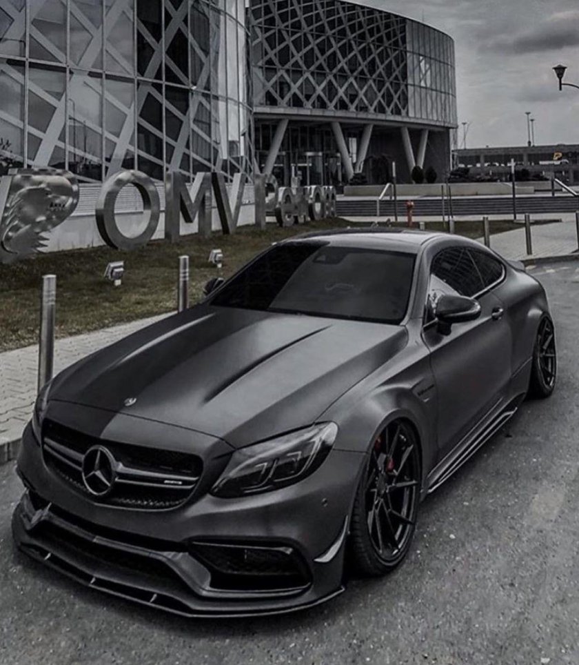Мерседес бенц c63s amg