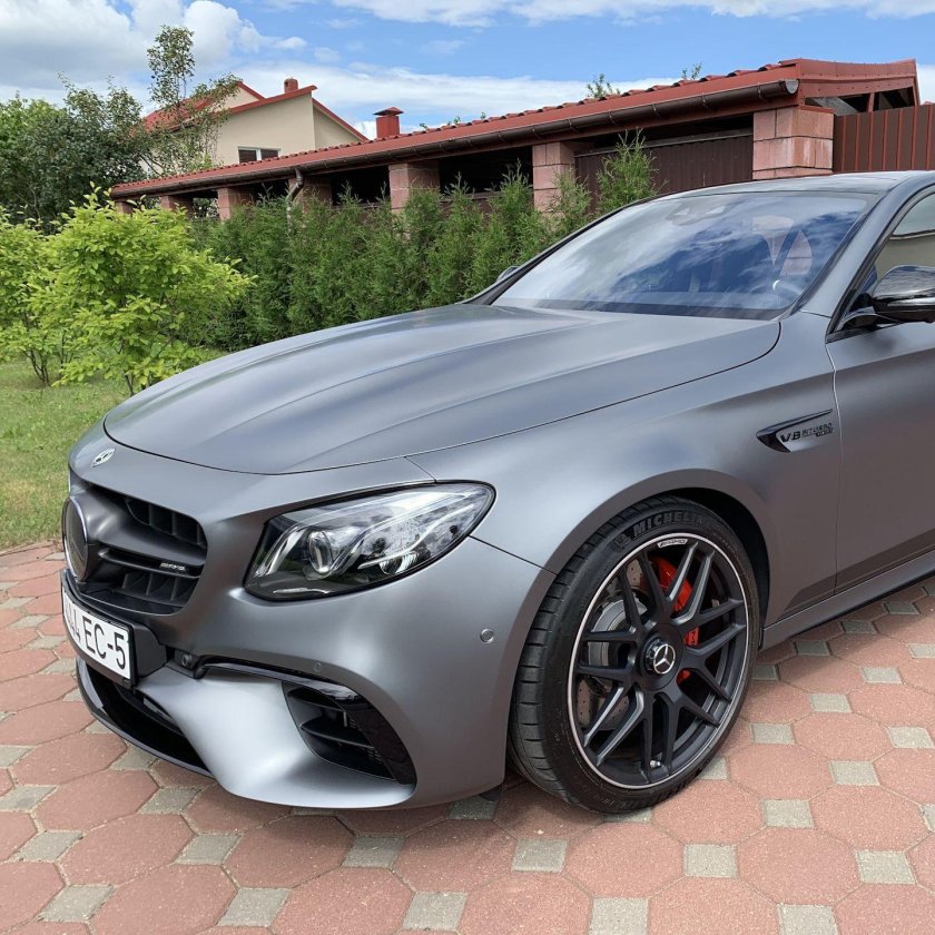 Мерседес 213 серый матовый