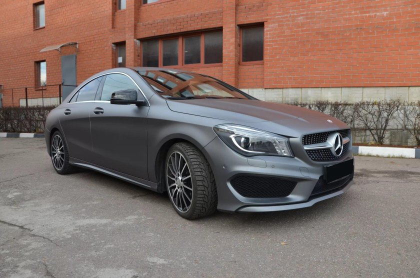 Mercedes CLA 200 серый