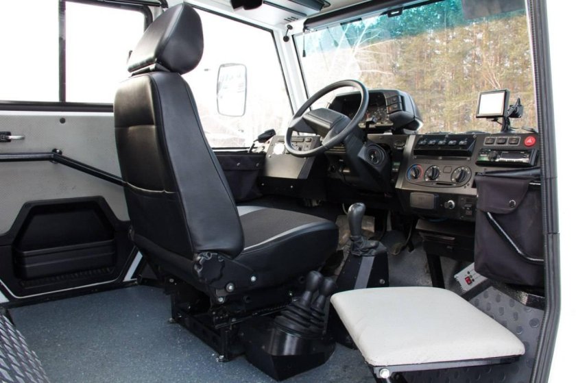 Трэкол-39294 салон