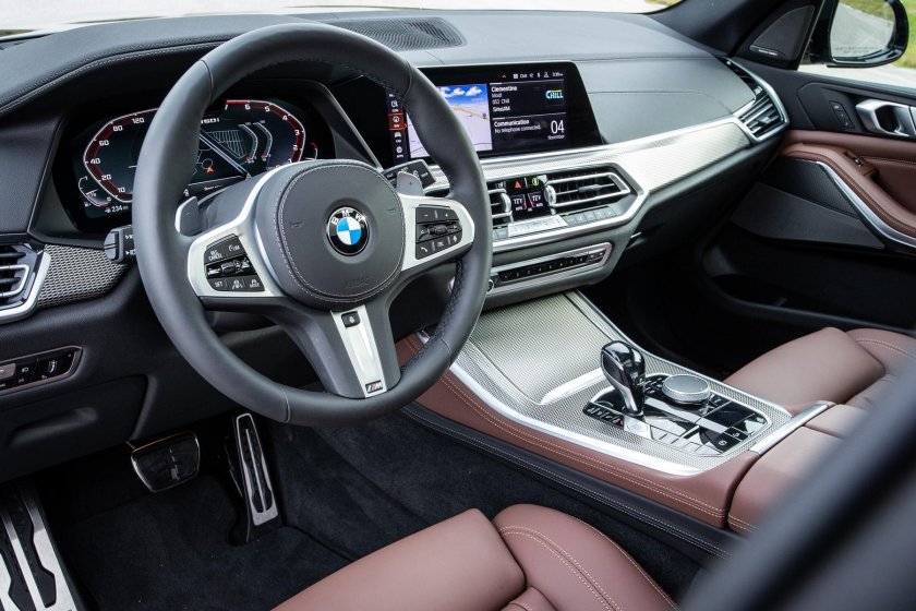 BMW x5 m50i