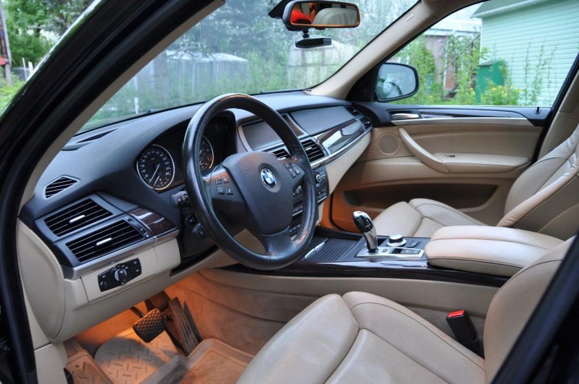 БМВ x5 e70 салон