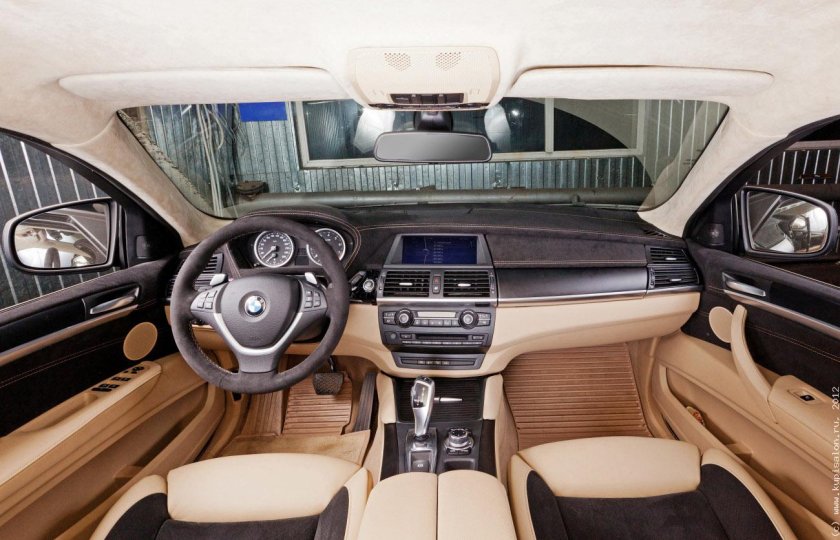 БМВ х6 2022 салон