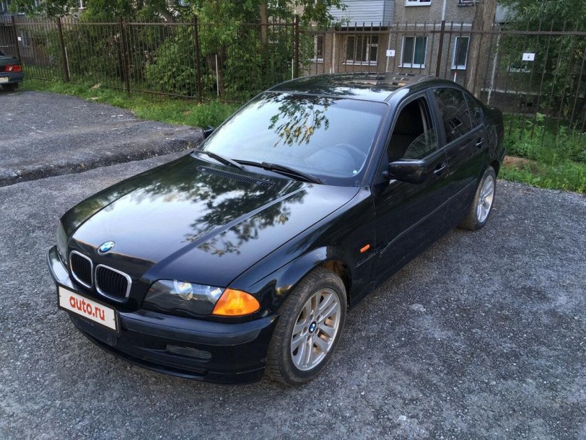 BMW 1999 318