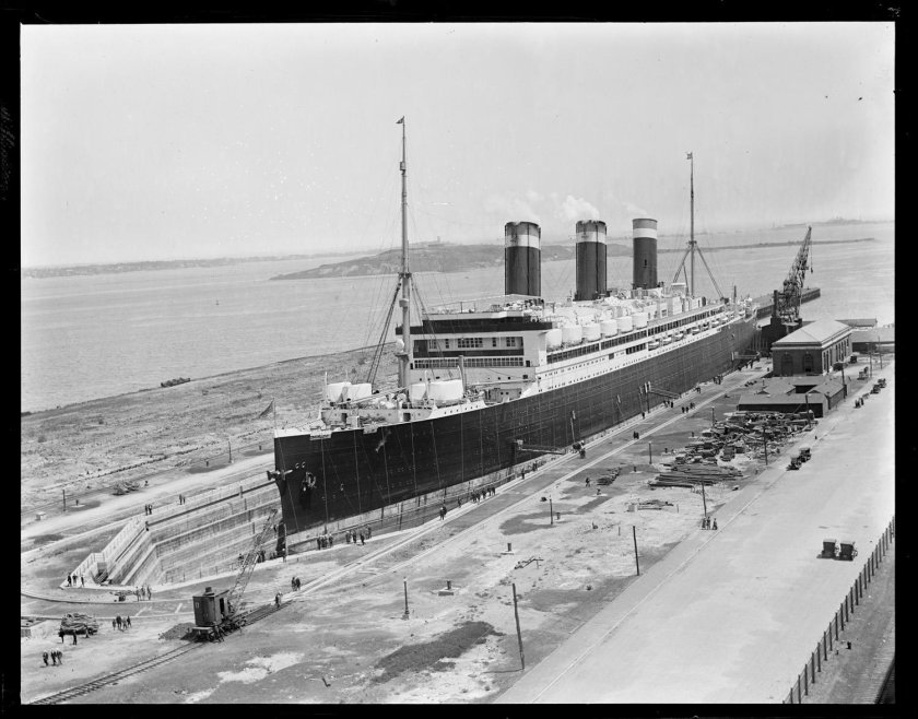 Лайнер Фатерлянд