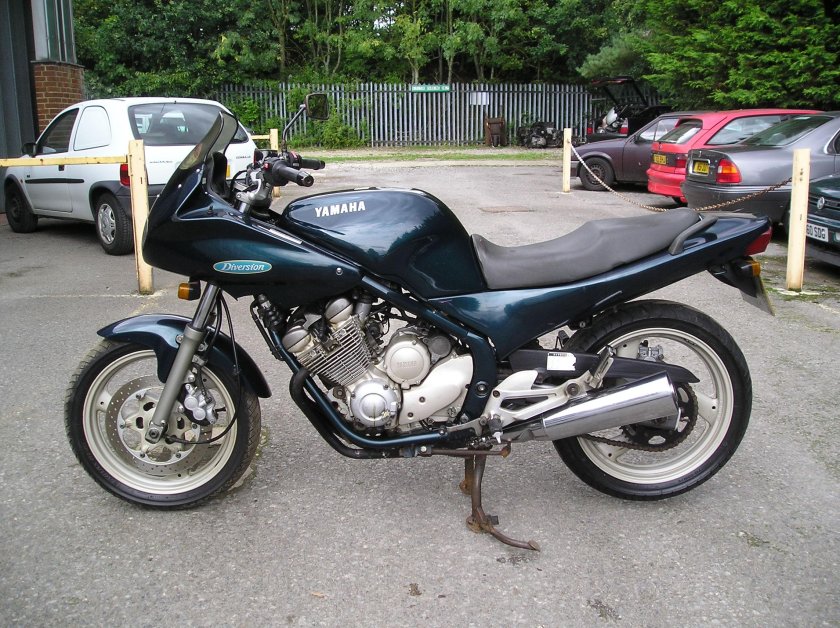 Yamaha diversion 400