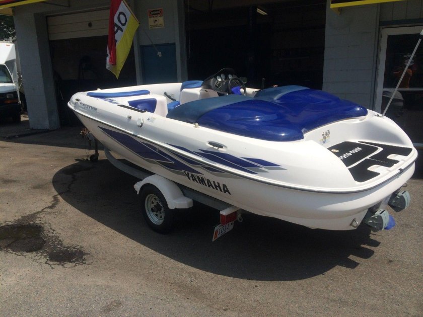 Yamaha Exciter катер