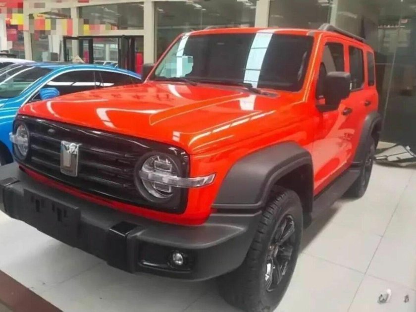 Tank 300 красный