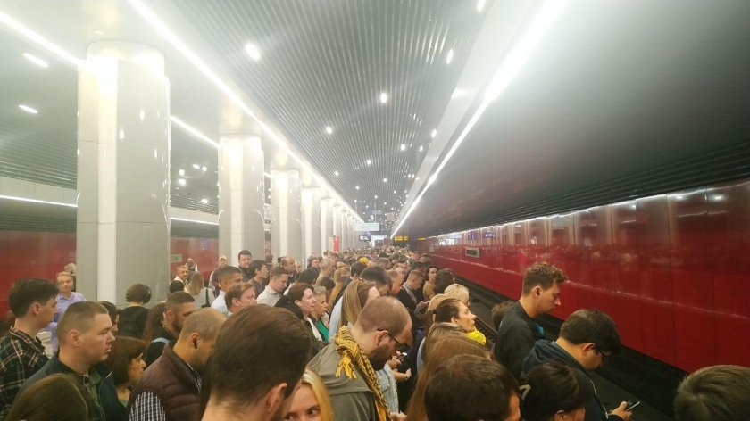 Давка в метро