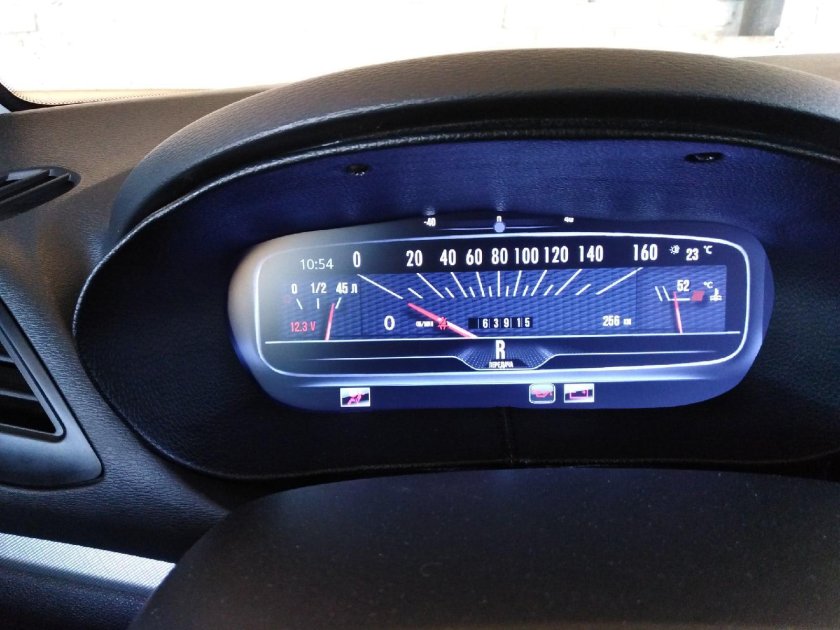 Электронная приборная панель Лада Веста