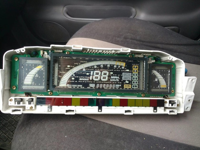 Цифровая приборная панель LCD е53