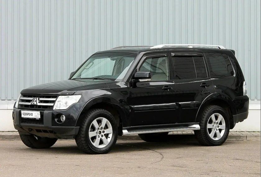 Митсубиси Паджеро 4