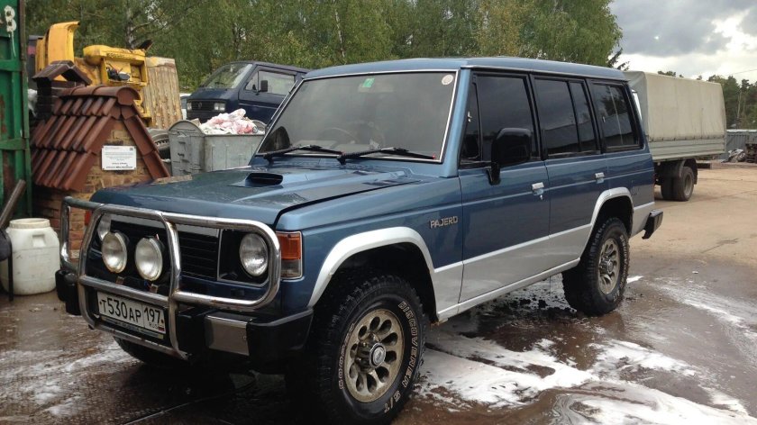 Митсубиси Паджеро 1990