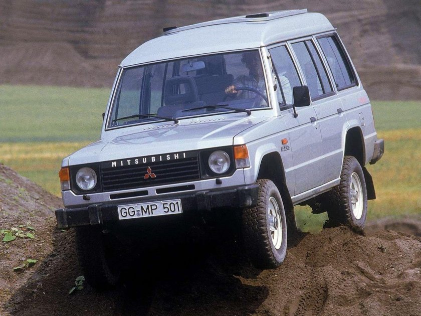 Митсубиси Паджеро 1990