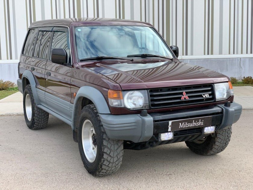 Митсубиси Паджеро 2