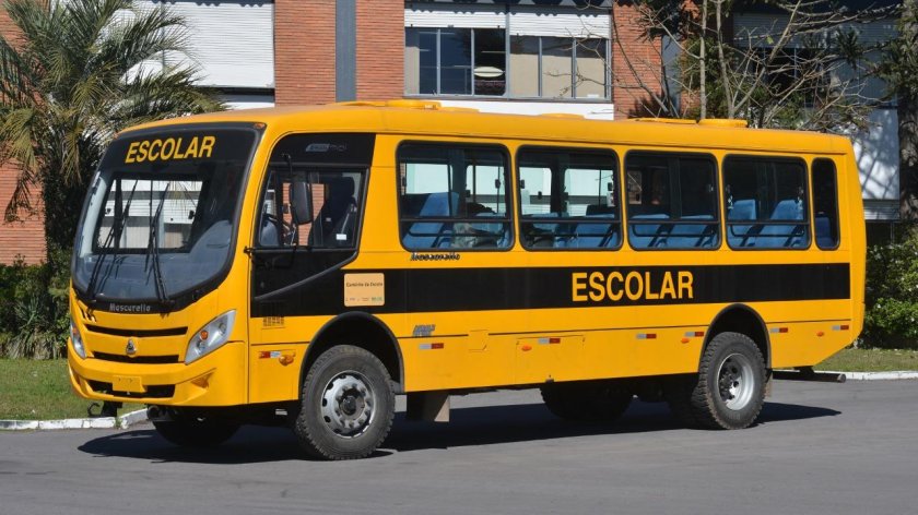 Американский школьный автобус