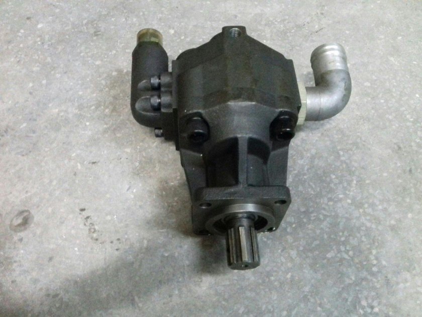 Насос подъема кузова Хово евро 2