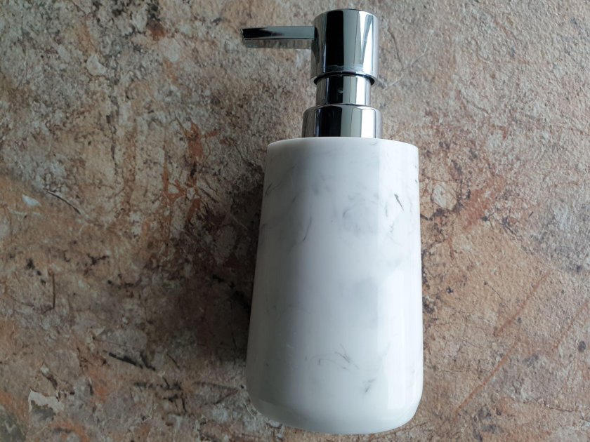 Дозатор для жидкого мыла Ridder ROM 22290501 белый