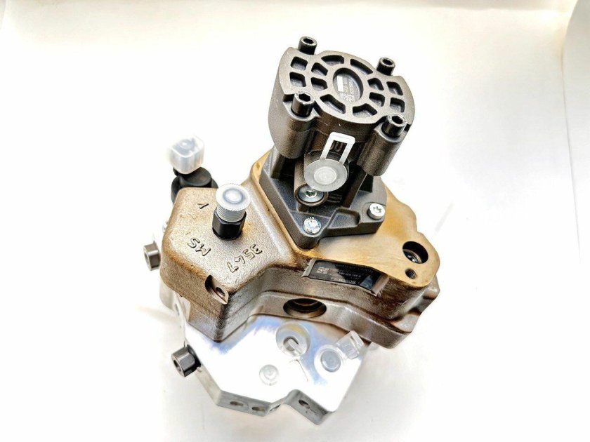 Насос топливный камаз