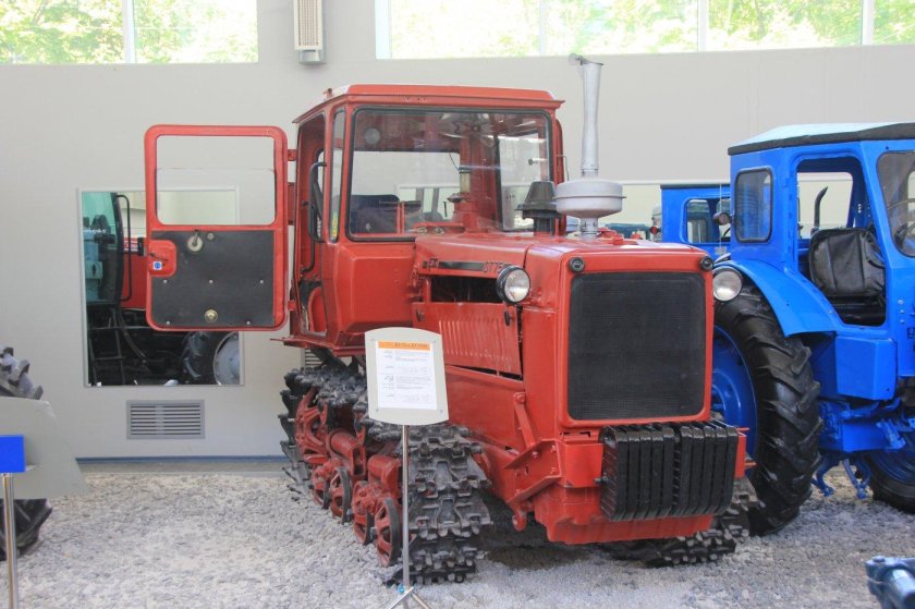 Трактора Чебоксарского тракторного завода