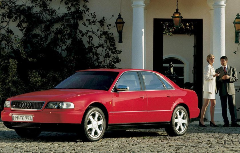Audi s8 d2 1996