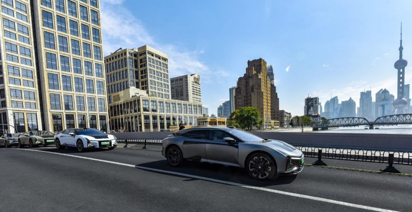 Тесла зеленая