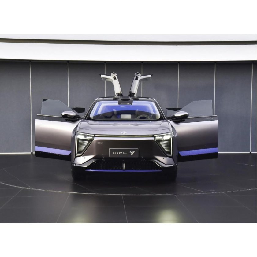 Китайский электромобиль hiphi