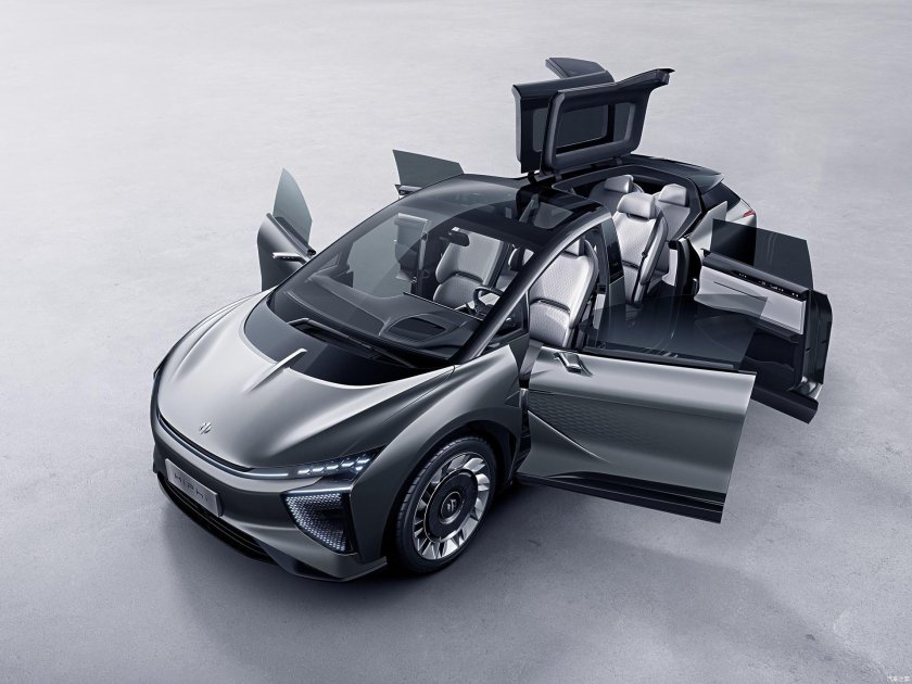 Китайский электромобиль hiphi