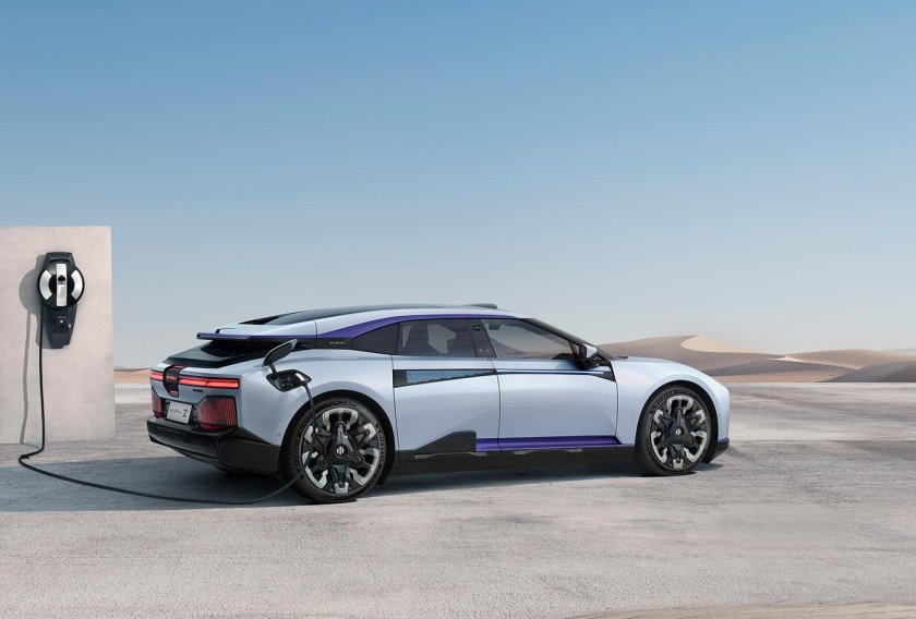 Автомобиль hiphi 2023