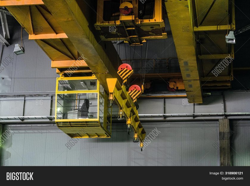 Машинист мостового крана нтзмк