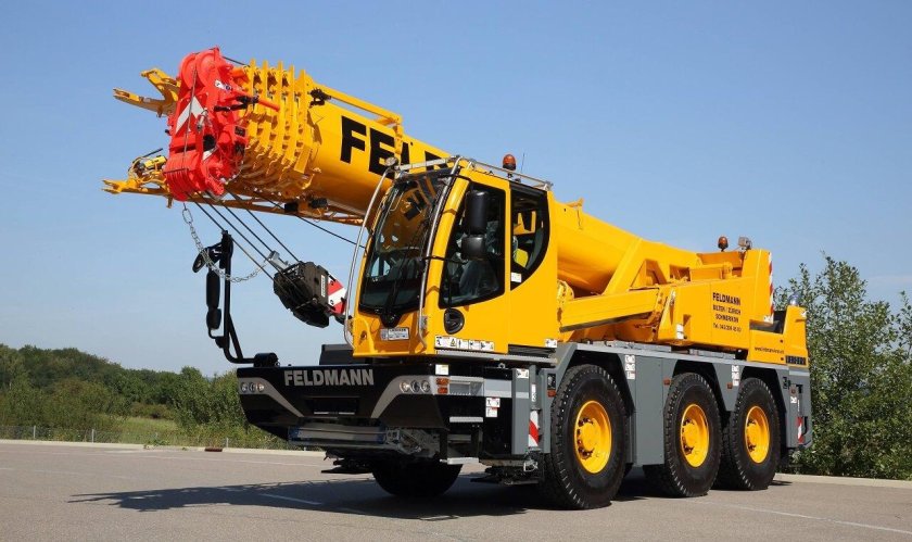 Автомобильный кран Либхер