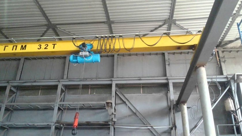 Мостовой кран 3.2 тонны