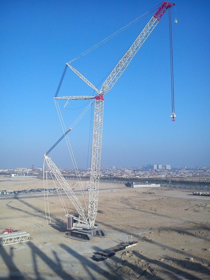 Башенный кран Либхер белый