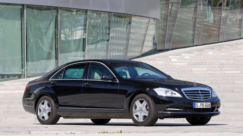 Mercedes Benz s600 Guard
